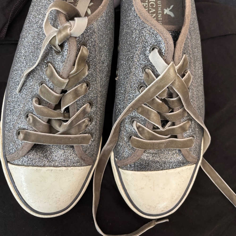 Vintage New glitter American Eagle formal sneakers